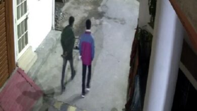 Photo of लखनऊ में मां-बेटे पर एसिड अटैक, झुलस गया चेहरा और सीना; हॉस्पिटल में भर्ती