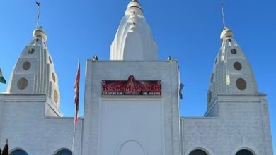Photo of कनाडा में एक बार फिर हिंदू मंदिर को किया विकृत, लिखे भारत विरोधी नारे