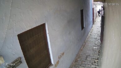 Photo of एक और सीसीटीवी फुटेज में फायर करता दिख रहा है माफिया अतीक का बेटा असद