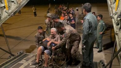 Photo of सूडान में फंसे भारतीयों को निकालने का ऑपरेशन कावेरी जारी, देखें यह मार्मिक तस्वीर     