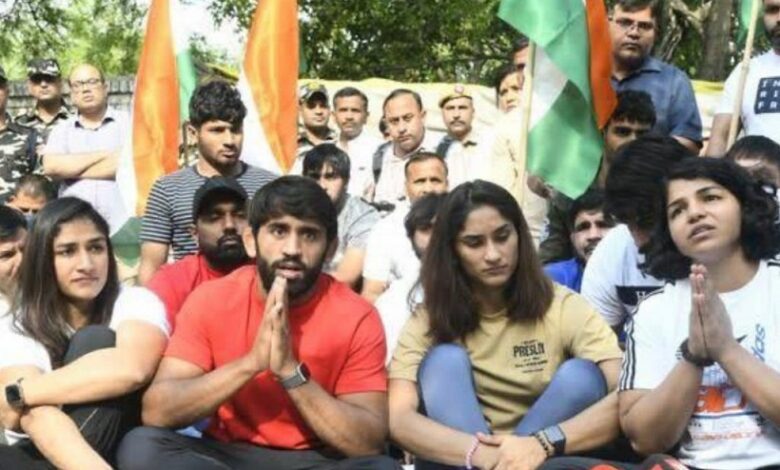 wrestlers protest at jantar mantar
