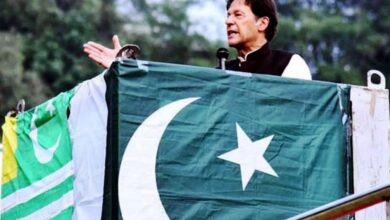 Photo of इमरान खान के घर में छिपे हैं ‘आतंकी’, सुरक्षाकर्मियों ने डाला डेरा; हो सकती है गिरफ्तारी