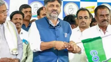 Photo of कर्नाटक: रुझानों में 115 सीटें लेकर कांग्रेस ने पार किया बहुमत का आंकड़ा, भाजपा पिछड़ी