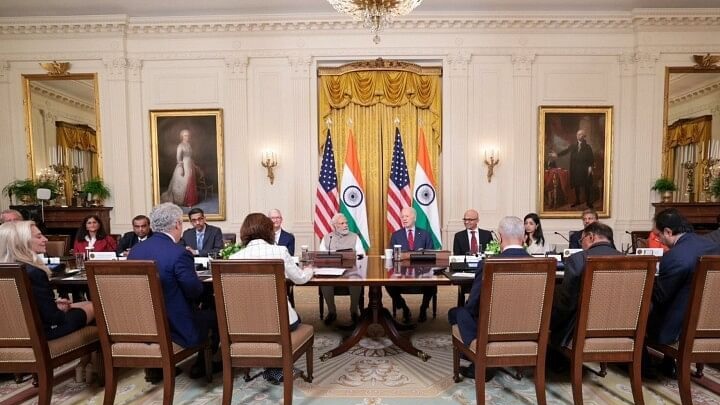 CEOs of Google-Amazon and Boeing met PM Modi