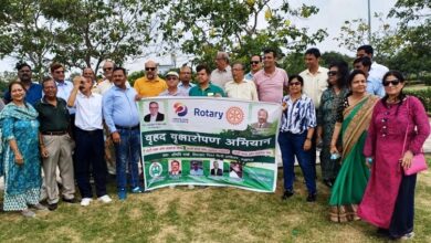 Photo of रोटरी क्लब और LDA का वृहद वृक्षारोपण अभियान, रोपित पौधों को बचाने का लिया संकल्प