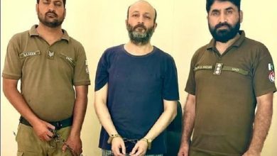 Photo of पाकिस्तान: प्रताड़ित कर की अमेरिकी पत्नी की हत्या, दफना रहा था शव; गिरफ्तार