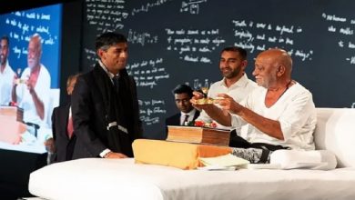 Photo of रामकथा सुनने पहुंचे ब्रिटिश PM ऋषि सुनक, ‘जय सियाराम’ के साथ शुरु किया संबोधन