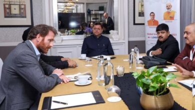 Photo of सीएम धामी का निवेशकों पर प्रभाव, UK में 12500 करोड़ रुपये का MoU साइन