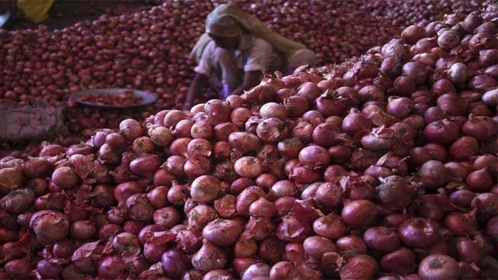 Government will buy additional two lakh tonnes of onion for buffer