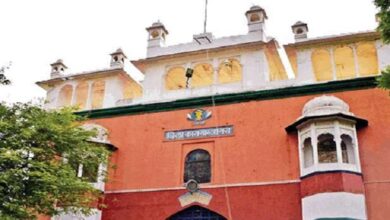 Photo of आगरा में  जिला जेल शुरू हुआ नया प्रयोग, कैदियों ने बनाए जूते पहनेगी पुलिस