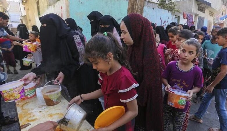 Shelter homes filled with displaced people in Gaza