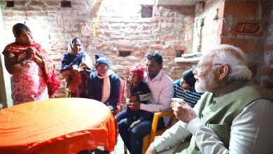 Photo of ‘चाय अच्छी है, मगर थोड़ी मीठी हो गई’, अयोध्या में मीरा के घर अचानक पहुंचे पीएम मोदी