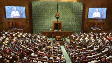 Photo of कर्नाटक में मुस्लिमों को आरक्षण पर राज्यसभा में भारी हंगामा, भाजपा बोली- कांग्रेस बदलना चाहती संविधान