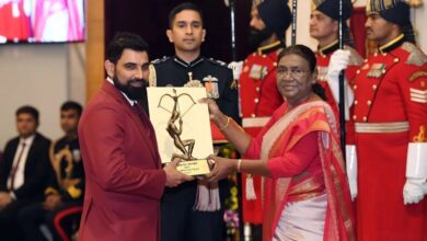 Photo of शमी ने परिवार के साथ मनाई अर्जुन अवार्ड मिलने की खुशी, शेयर किया पोस्ट