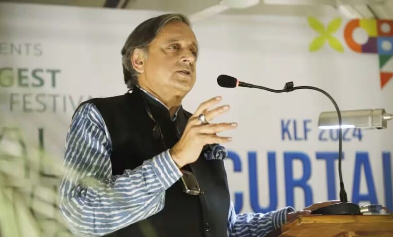 Shashi Tharoor at the Kerala Literature Festival