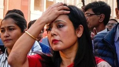 Photo of सांसदी गंवा चुकीं महुआ मोइत्रा की मुश्किलें और बढ़ीं, ED ने पूछताछ के लिए बुलाया