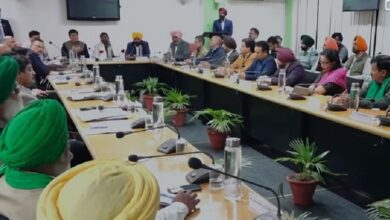 Photo of किसान आन्दोलन: तीसरे दौर की वार्ता भी बेनतीजा, MSP पर अड़े किसान