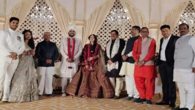Photo of परिणय सूत्र में बंधे CM मोहन यादव के बेटे वैभव, चुनिंदा मेहमानों को ही किया गया आमंत्रित
