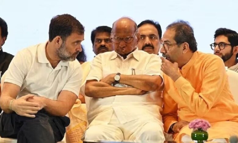 Mahavikas Aghadi's vehicle stuck on many seats, Congress entangled in alliance trio
