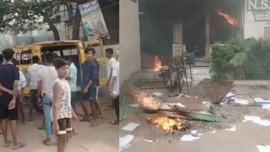 Photo of पटना: क्लास रूम के गटर में मिली छात्र की लाश, स्कूल में तोड़फोड़; परिजन बोले- हत्या हुई है