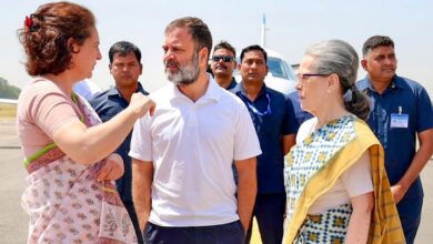 Photo of प्रियंका संभालेंगी राहुल और केएल शर्मा के प्रचार का जिम्मा, 40 सदस्यीय टीम पहुंची रायबरेली