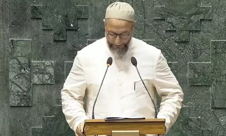 Asaduddin Owaisi in trouble over 'Jai Palestine'