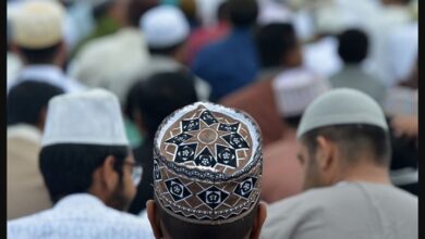 Photo of उत्तराखंड: तिलक लगाकर भगवा कपड़ों में भिक्षा मांग रहा था मुस्लिम युवक, सच सामने आने पर मचा हंगामा