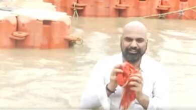 Photo of कसम का किया अंत, सरयू नदी में सम्राट चौधरी ने उतारी पगड़ी; जानें नीतीश कनेक्शन