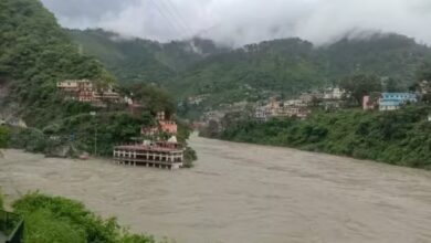Photo of उत्तराखंड: बारिश से नदियां उफान पर, हरिद्वार-ऋषिकेश में अलर्ट जारी; दून में स्कूल बंद