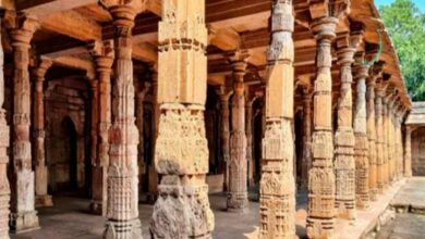 Photo of मंदिरों के प्राचीन अवशेषों से किया गया मस्जिद का निर्माण, जानें ASI को भोजशाला के सर्वे में क्या मिला