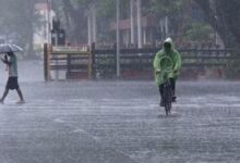 Photo of यूपी में बरसात! होली पर ‘गदर’ काटेगा मौसम, अगले तीन दिन तूफानी हवाओं का अलर्ट