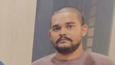 Photo of अनुज सिंह की बहन ने पुल‍िस पर खड़े क‍िए सवाल, योगी सरकार से की ये मांग