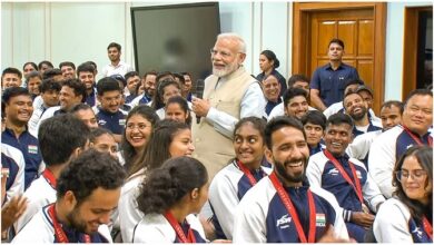 Photo of ‘आप हमारे ब्रांड एंबेसडर हैं’, प्रधानमंत्री मोदी से मुलाकात के दौरान बोले पैरा एथलीट्स
