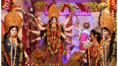 Photo of बांग्लादेश में सुरक्षित नहीं है हिंदू, दुर्गा पूजा में डाली जा रही अड़चन; पंडालों को बनाया गया निशाना
