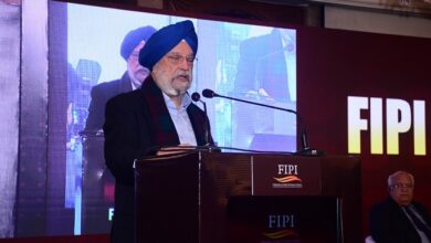 Photo of भारत के क्रूड बॉस्केट में महत्वपूर्ण बदलाव, रूस बना सबसे बड़ा सप्लायर; खाड़ी देशों पर निर्भरता हुई कम