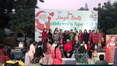 Photo of क्रिसमस कार्निवाल में उमड़ा लोगों का हुजूम, आधुनिकता व भारतीय परंपराओं का दिखा संगम; बच्चों ने की मस्ती