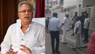 Photo of छत्तीसगढ़: पूर्व CM भूपेश बघेल के आवास पर छापेमारी, महादेव एप घोटाले से जुड़ा है मामला