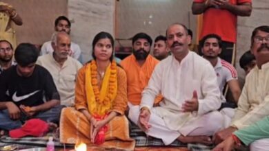 Photo of पहलगाम की घटना से आहत नेहा खान बनीं नेहा शर्मा, विधि-विधान से अपनाया हिंदू धर्म