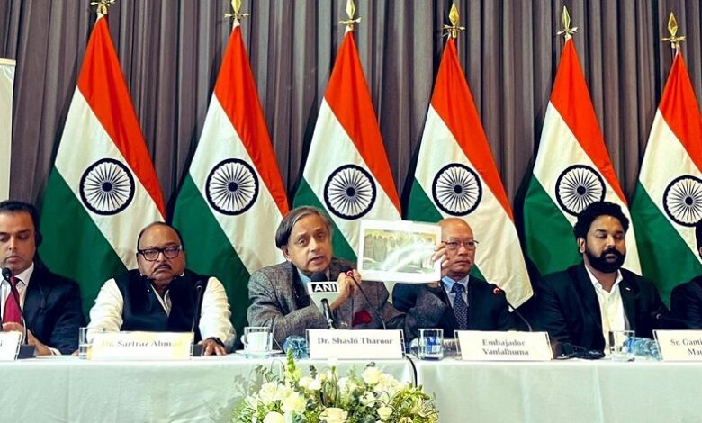 Shashi Tharoor is in Colombia