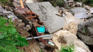 Photo of हिमाचल: तबाही के बीच मिले तीन और शव; पूरा गांव बहा, मांगी वायुसेना से मदद