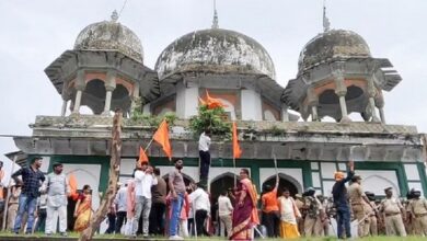 Photo of फतेहपुर: मकबरे पर स्वामित्व के लिए कोर्ट जाएगी BJP, दावेदारी के हैं ये चार प्रमुख कारण