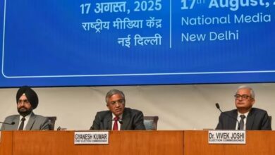 Photo of बिहार में मतदाता सूची से हटाए गए 65 लाख लोगों के नाम जारी, SC का था आदेश