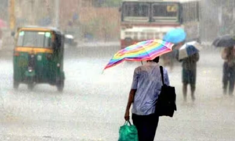 Yellow alert for heavy rain in 39 districts of UP today
