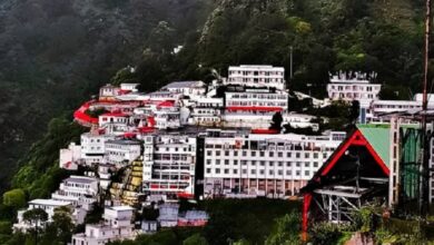 Photo of 22 दिन बाद वैष्णो देवी यात्रा फिर शुरू, श्रद्धालु बोले- ‘पूरी होगी मां के दर्शन की आस’