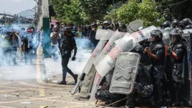 Photo of नेपाल में आर्मी ने संभाली कमान, की शांति की अपील; हालात अभी भी तनावपूर्ण