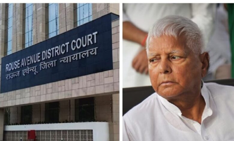 RJD chief Lalu Yadav reached Rouse Avenue Court Delhi