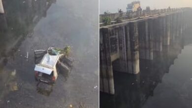 Photo of लखीमपुर में दर्दनाक हादसा, नदी में गिरी कार; डूबने से पांच लोगों की मौत
