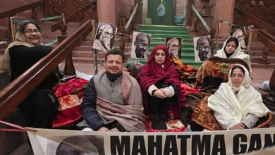 Photo of विपक्ष ने VB-G RAM G विधेयक के विरोध में रात भर दिया धरना, संसद में डाला डेरा