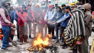 Photo of दिल्ली-यूपी में ठंड का कहर जारी, कोहरे के कारण 131 उड़ानें रद; इन राज्यों में होगी बारिश