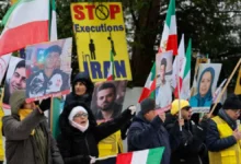 Photo of ईरान में हिंसा से हालात बेकाबू, अब तक 35 की मौत; हिरासत में 1200 लोग